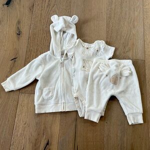 Carter’s 3 piece set cream 3 months Koala Butt Velour Terry cloth Zip Jacket